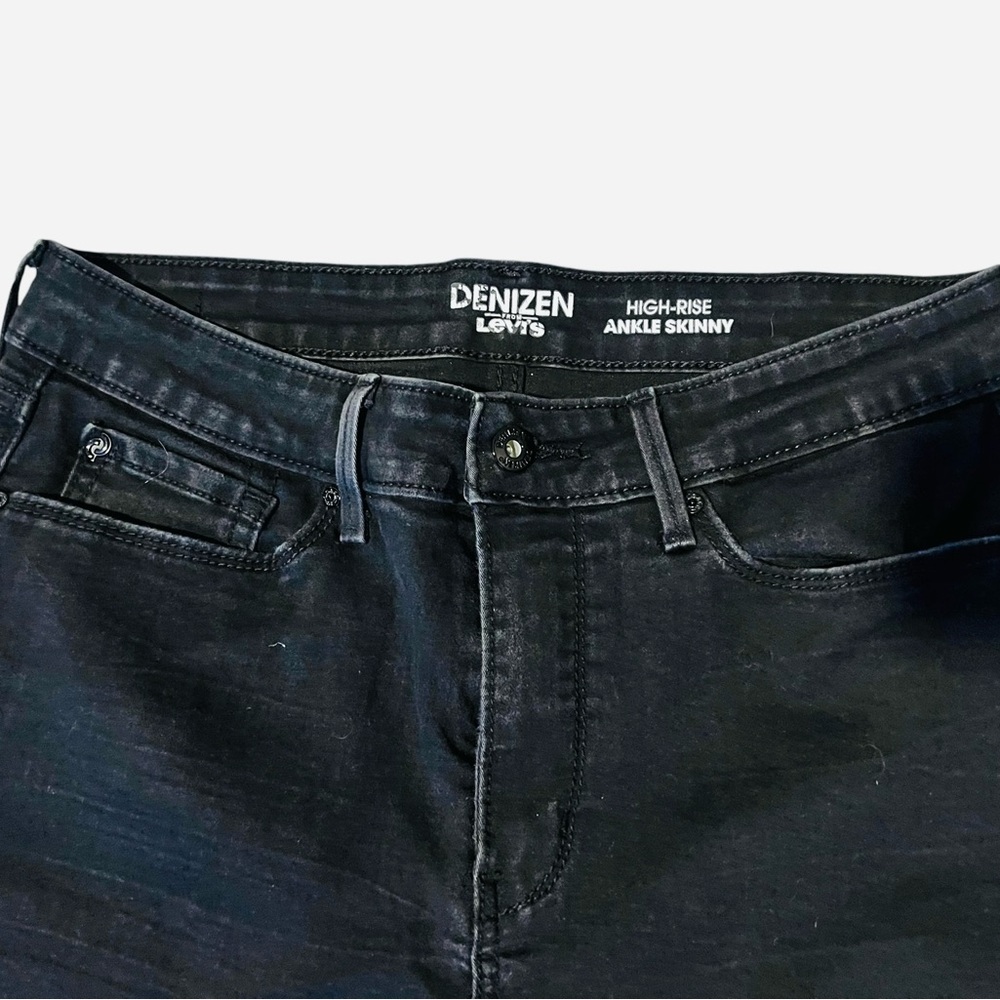 Denizen from Levi's Black Ankle Jeans - Picture 2 of 3